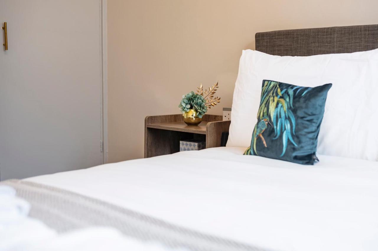 Lovely 4 Bedroom Flat In Wandsworth- Λονδίνο Εξωτερικό φωτογραφία